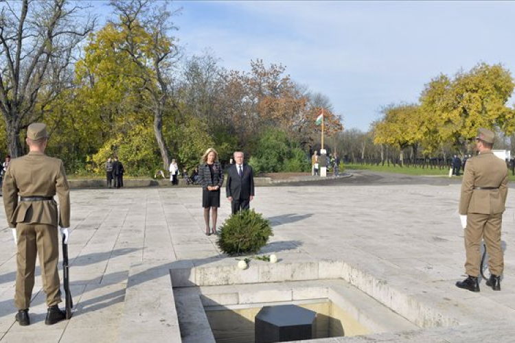 Október 23. - Megemlékezések a 301-es parcellában