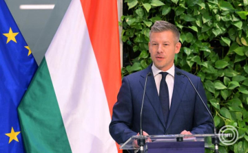 Magyar Péter: rendkívüli forrásokat kapnak a kórházak a klímaberendezések javítására